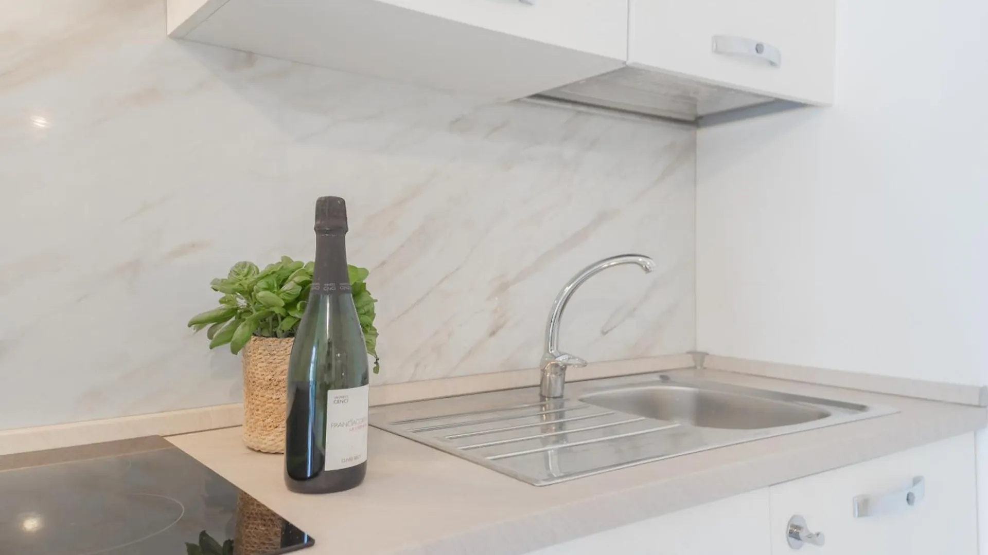 Luce Apartment By Rent All Como Itália