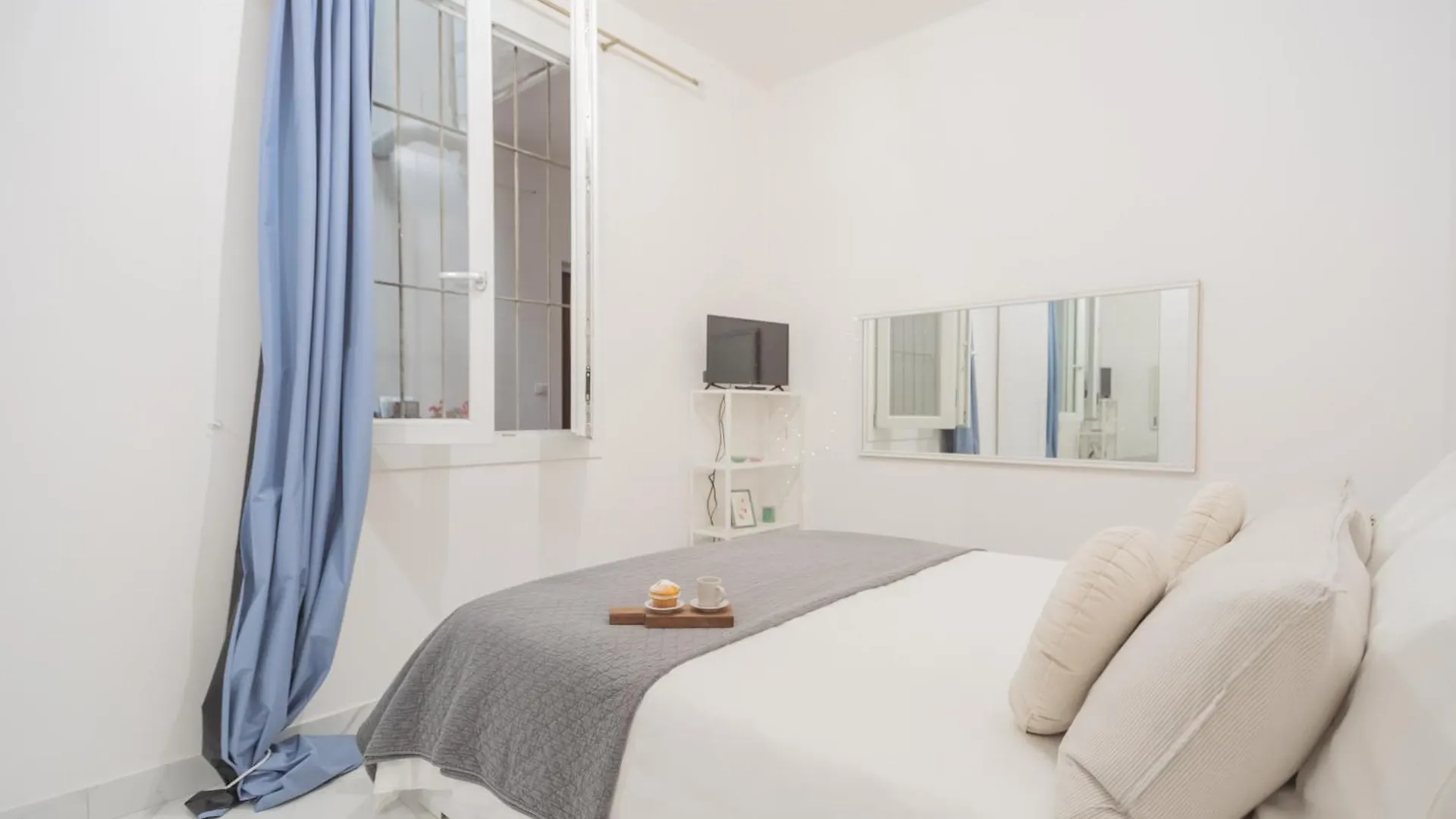 Luce Apartment By Rent All Como
