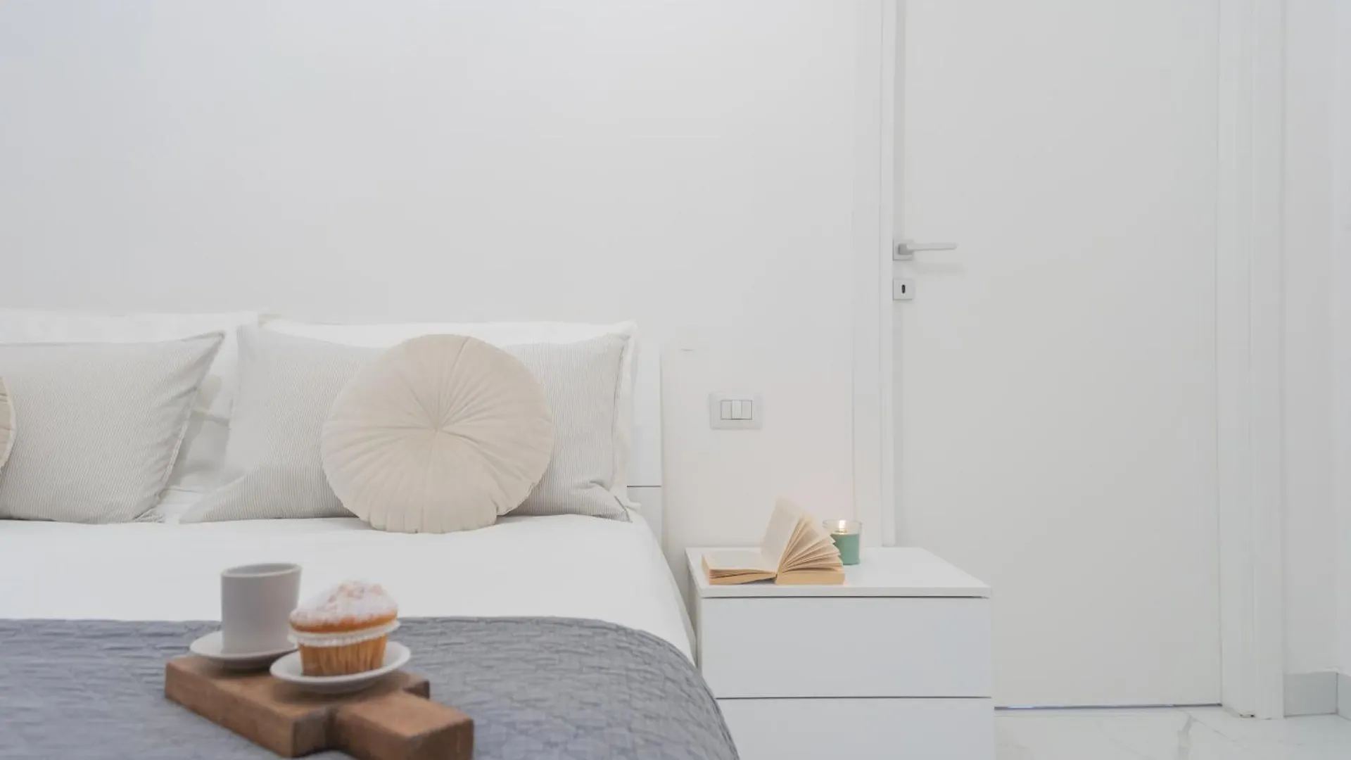 Luce Apartment By Rent All Como